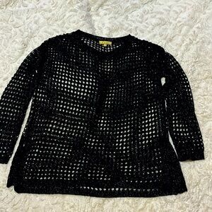 Black crotchet size S ( could really be a medium) shirt.